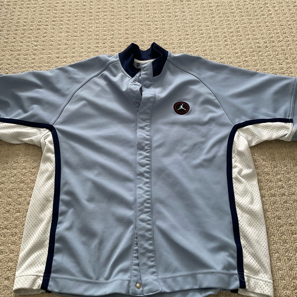 Nike air Blue and White Short Sleeve Athletic Jacket size 16-18 guc
